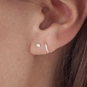 Spiral Point Earring - Dot earring - Mini hoop earring - Earring no piercing - Spiral hoop - Silver earring