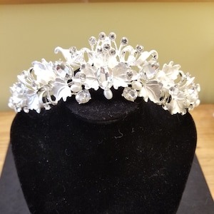 Stunning Silver Flower Tiara with crystals