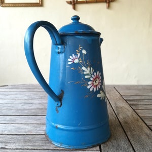 Blue enameled coffee pot, vintage enameled coffee pot, enamel pitcher, enamel coffee pot, vintage coffee pot, blue enameled coffee maker image 4