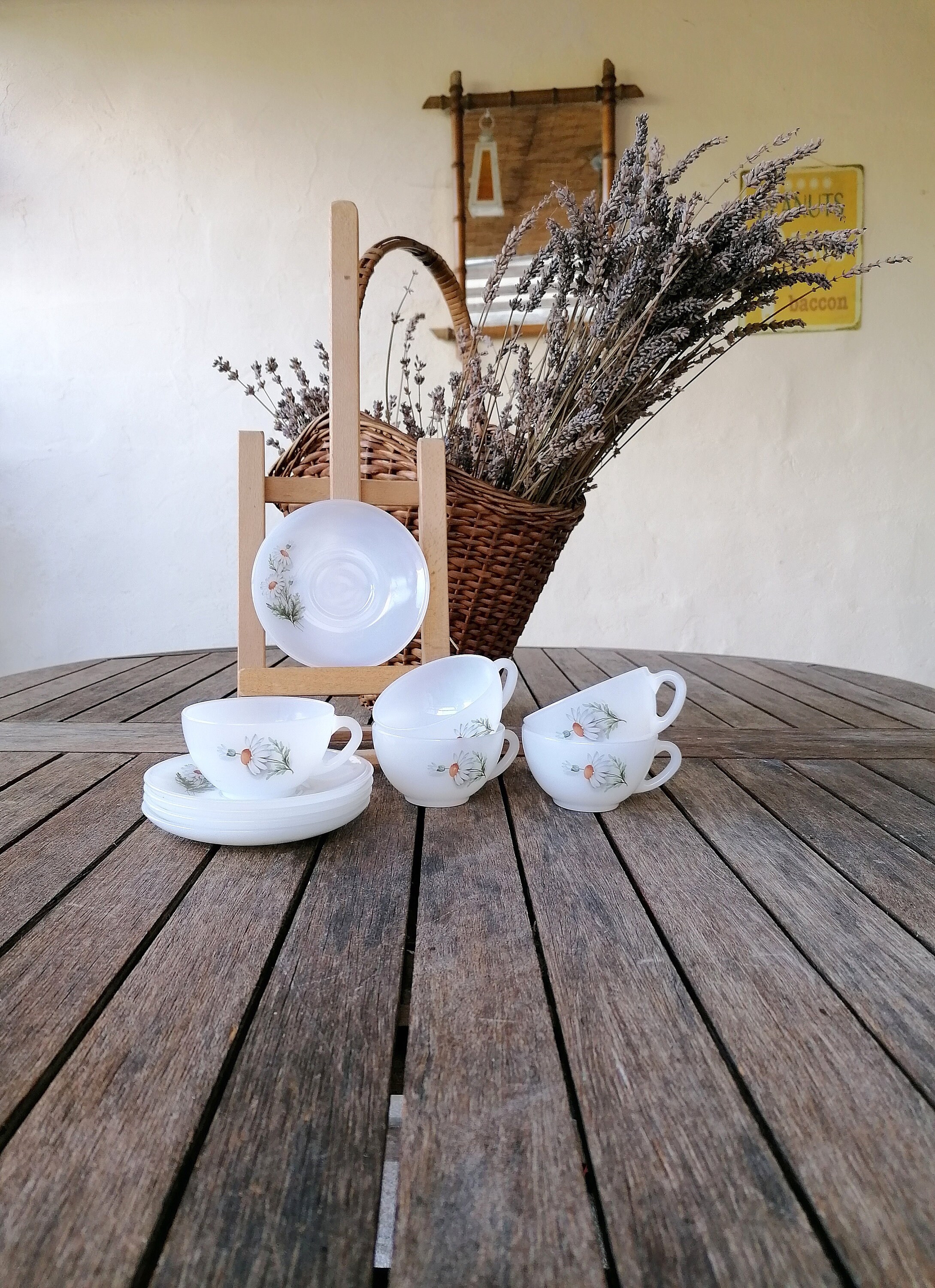 Lot Vintage : 5 Tasses Arcopal + Ustensiles De Cuisine (louche, Pique En Corne...) - Bon état