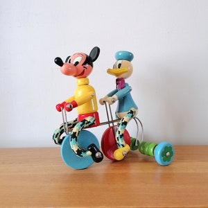 DISNEY - Figurine Pompier Mickey 15 cm, articulée, Jouet pour enfants