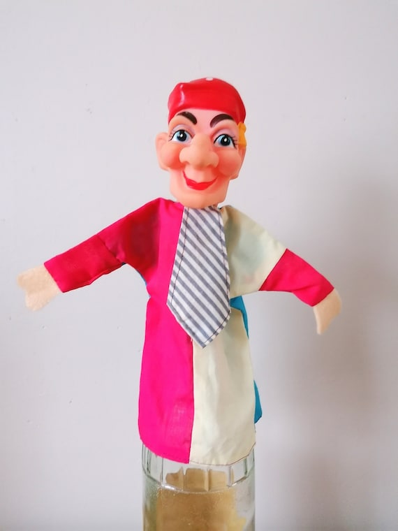 TÊTES DE MARIONNETTES ANCIENNE EN BOIS