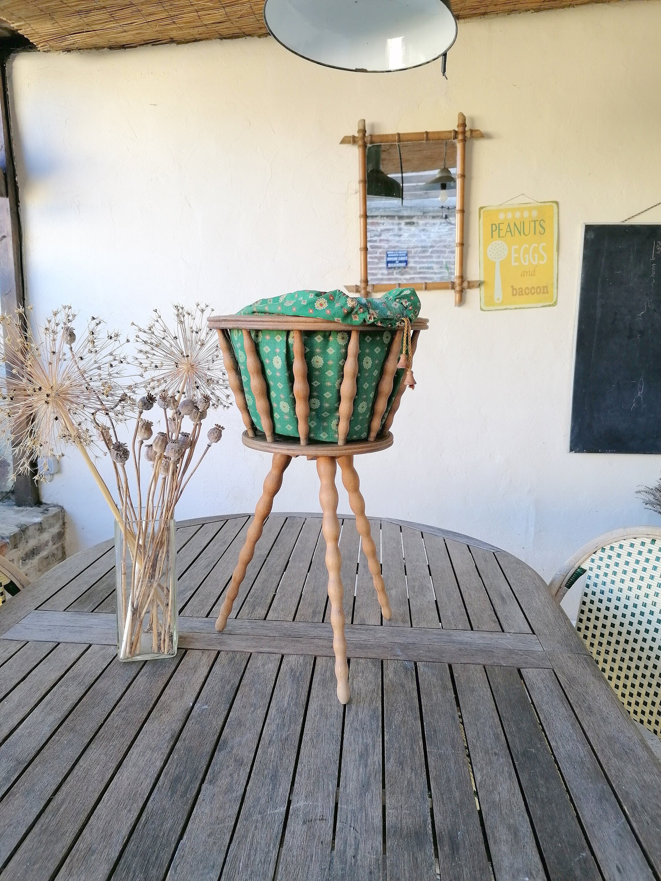 Ancien petit panier en bois ou baquet Décoration maison,  France