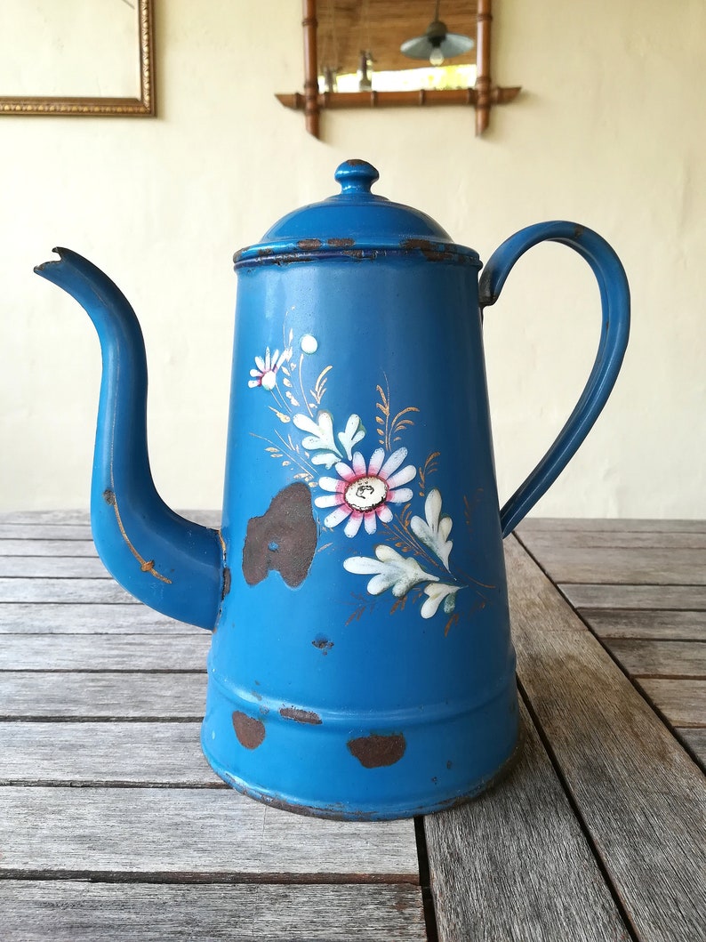 Blue enameled coffee pot, vintage enameled coffee pot, enamel pitcher, enamel coffee pot, vintage coffee pot, blue enameled coffee maker image 3