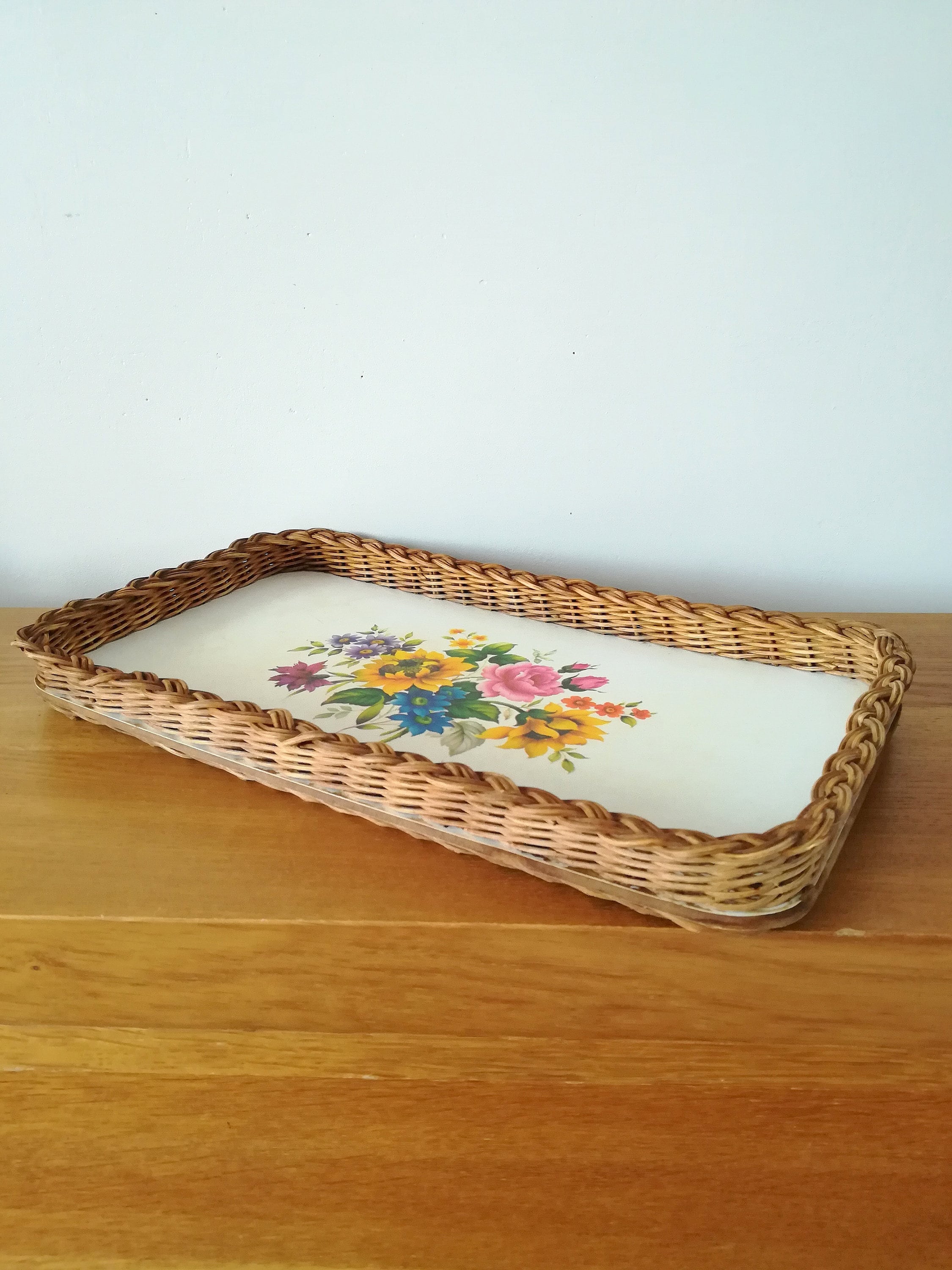 PLATEAU DE SERVICE en rotin et bois EUR 25,00 - IT PLATEAU DE SERVICE en rotin et bois EUR 25,00 - IT
