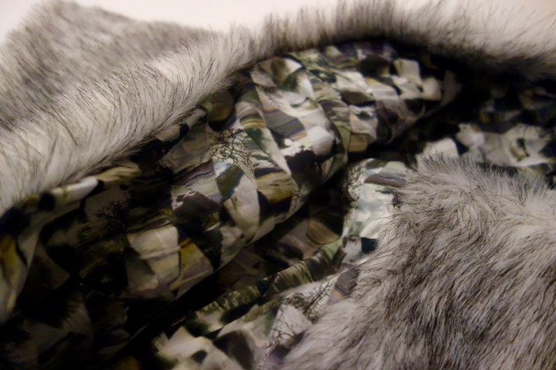 Luxurious snood-collar fake fur wolf grey with liberty
