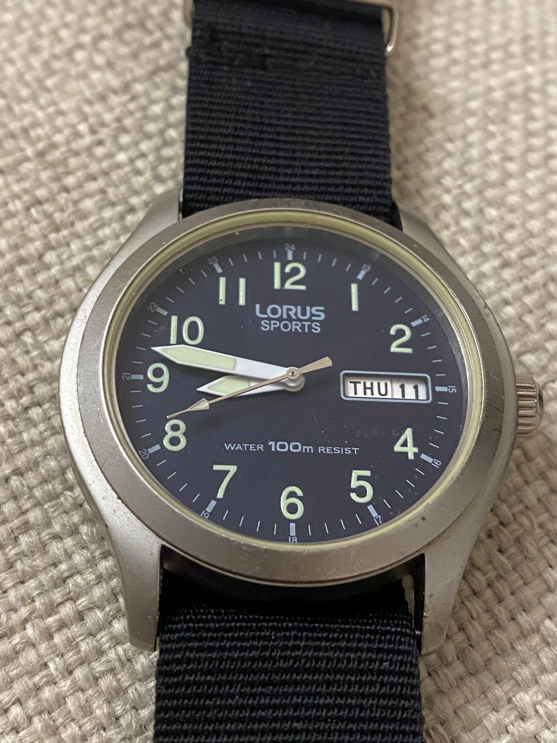 day date style watch
