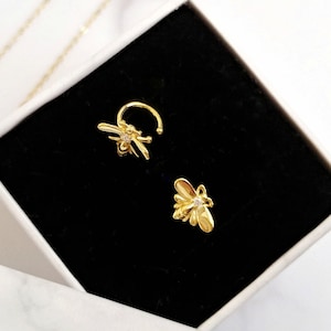 Gold Bee Ear Cuff (Single), Sterling Silver Ear Cuff, Women Silver Earrings, Bee Earrings, Honey Bee Jewellery, Gold Earrings, Gold Ear Cuff