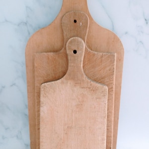 Vintage French Wood Bread Board – Rustic French Wood Cutting Board – French Cheese Board – French Kitchen Chef Gift – French Country Decor