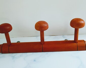 Vintage Faux Bamboo 3 Peg Hook Rack – French Cottage Style Coat Hooks
