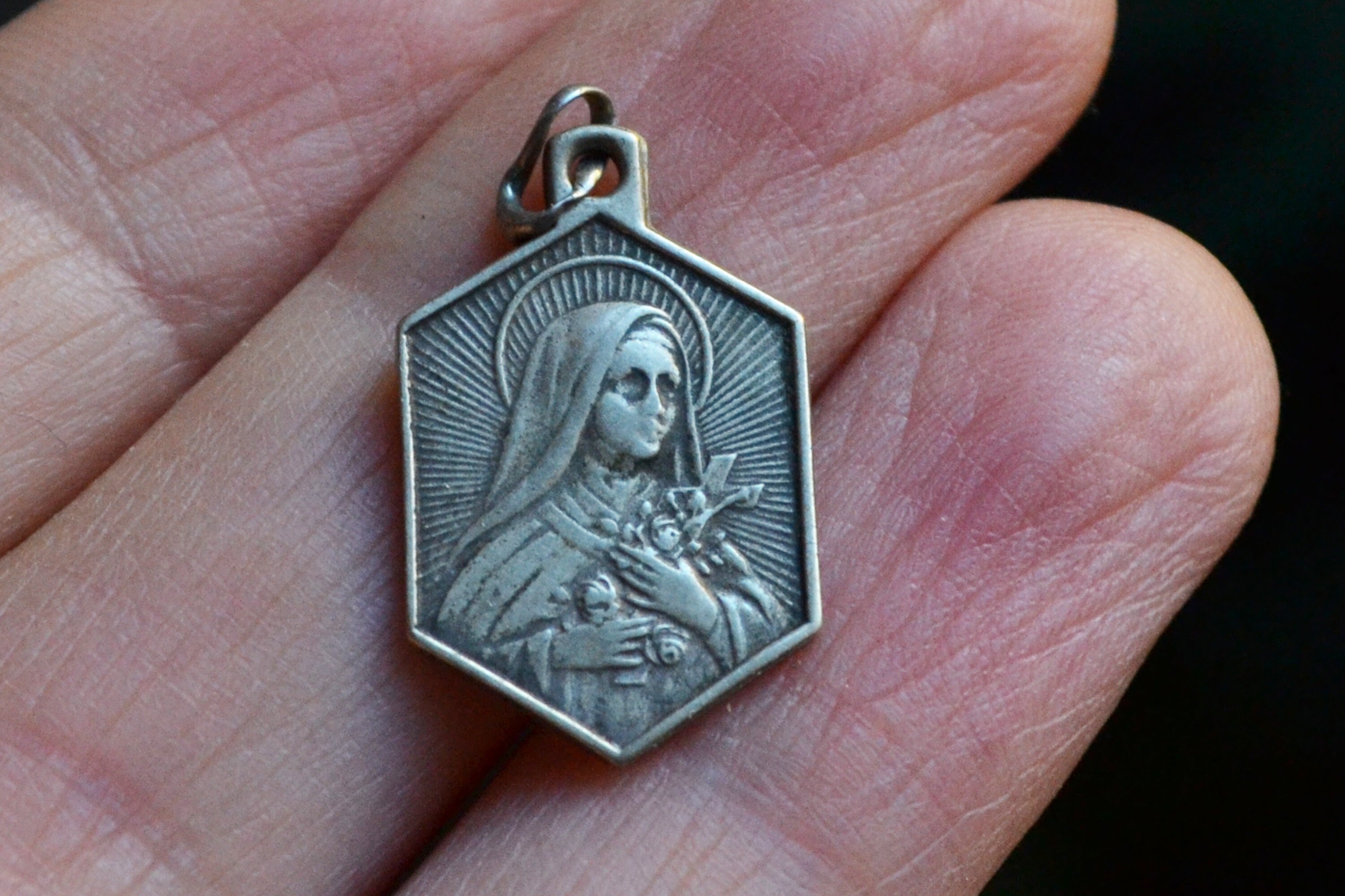 Médaille Religieuse, Sainte Thérèse, Lisieux, Métal Argenté, Vintage Français, Médaille Antique, Pen