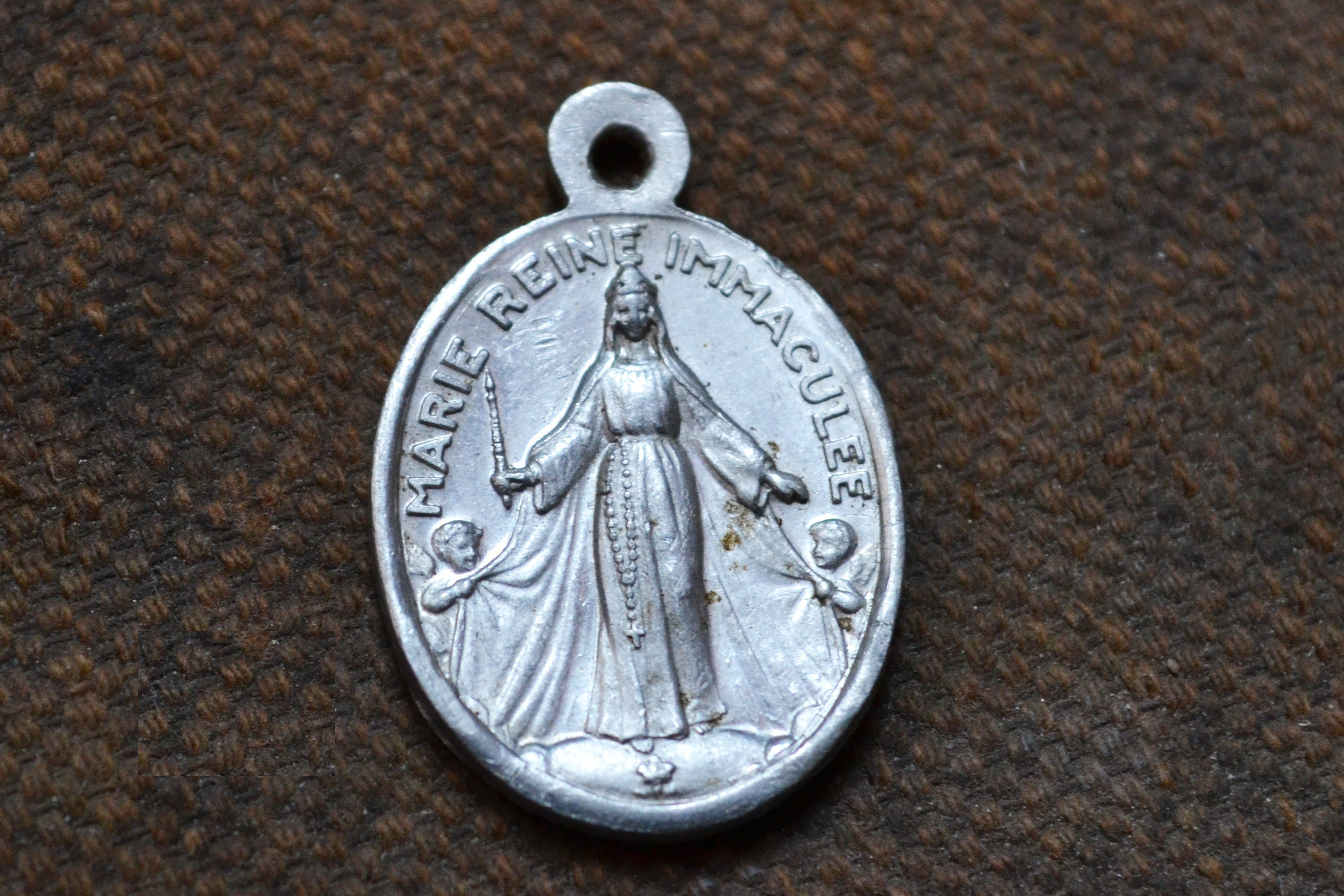 Grande Médaille Jésus et La Vierge Marie, Médaille Ovale, Antique Français, Aluminium, Immaculée, Ca
