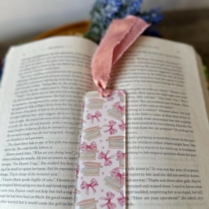 Acrylic Pink Bows and Books Bookmark,Bookmarks for Booklovers avid Readers, Bookmark gifts for birthdays, Holidays and special events