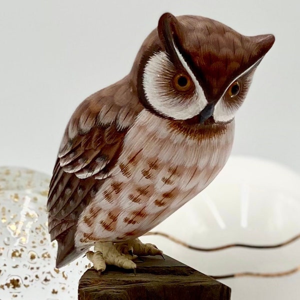 Handsome Vintage Great Horned Owl Sculpture | Carved Wood Owl | Hand-Painted Owl | Owl on Stump | Collectible Owl Decor for Home or Office