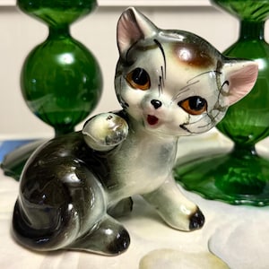 Vintage Small-Size Ceramic Porcelain Cat Figurine | Glazed Grey Gray White Kitten | Sassy Playful Kitty Cat | Collectible Japanese Cat Decor