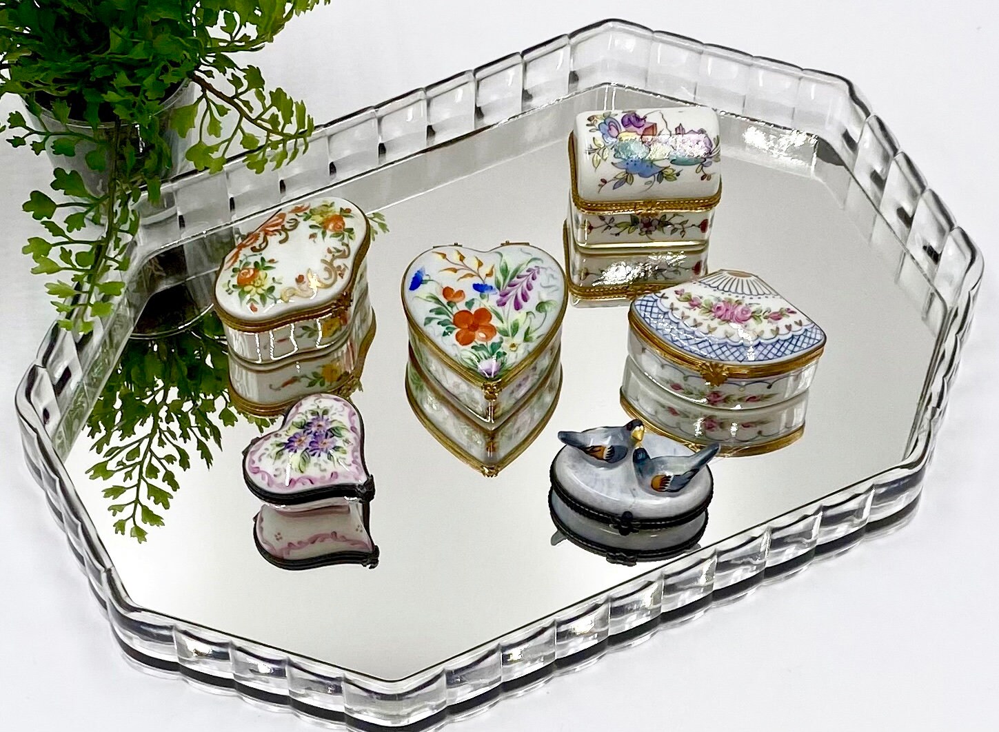 Lovely Vintage Porcelain Trinket Box | Collectible Limoges
