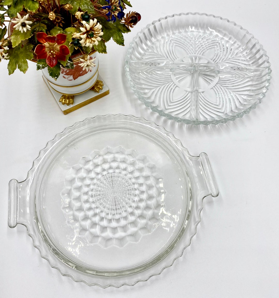 Vintage Pressed Glass Round Vanity Tray Perfume Tray Jewelry Tray Make