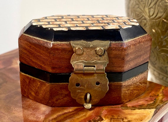 Tiny Wooden Ring Box | Decorative Inlay | Brass F… - image 7