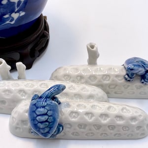 Collectible MMA Figurine | Sea Turtles on Coral | Metropolitan Museum of Art | Fine Glazed Ceramic Art | Turtle Decor