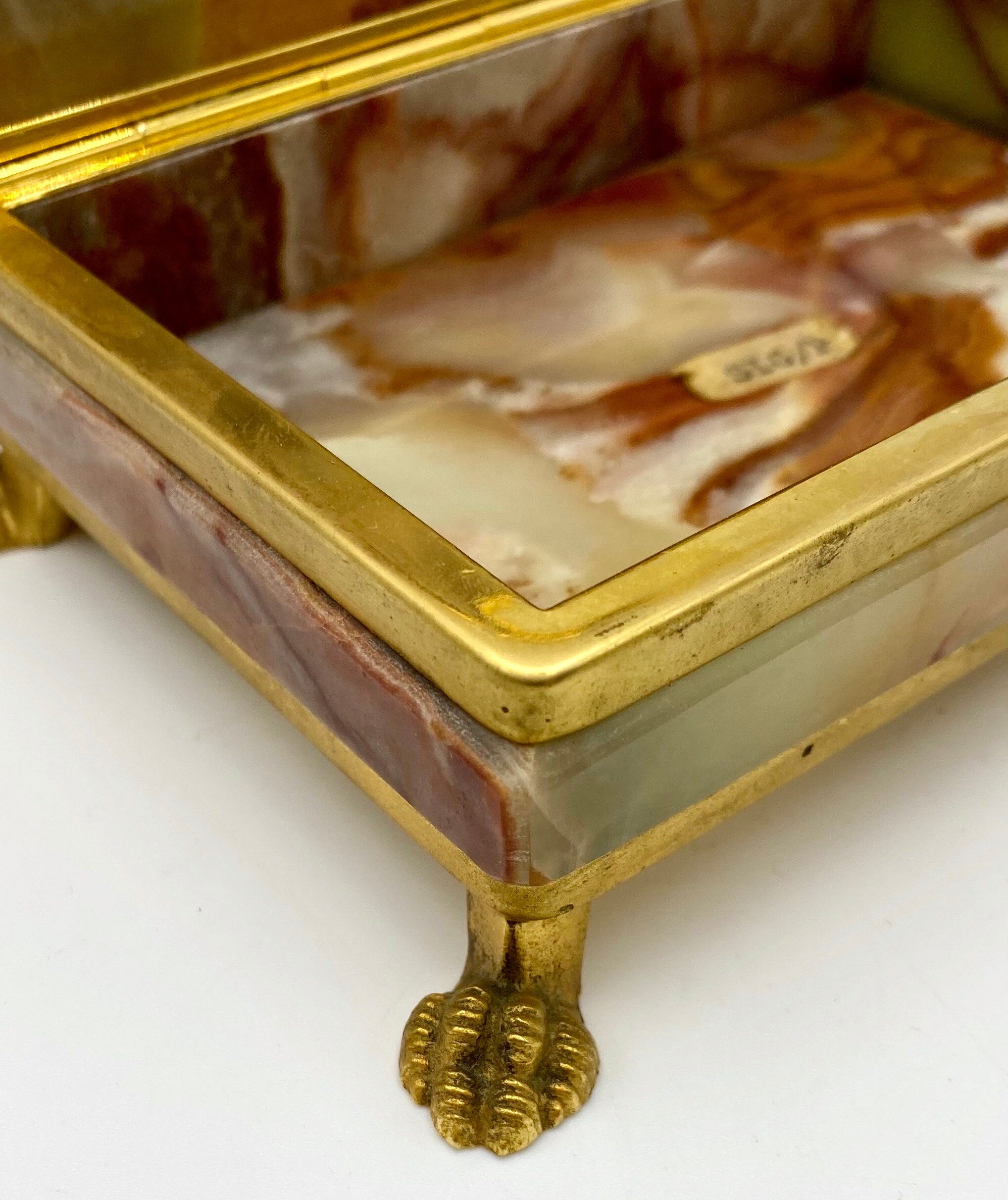 Vintage Variegated Onyx Box With Hinged Lid and Lion's Paw Feet