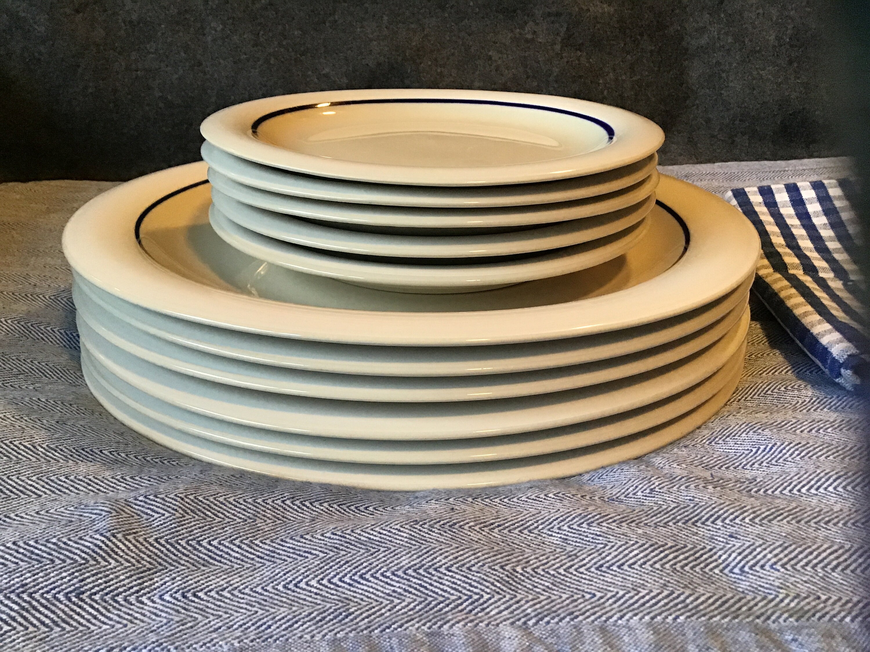 Gibson plates shop