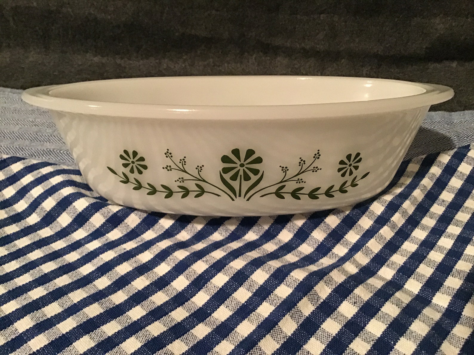 Glasbake J235 Vintage Oval 1 Qt. Casserole Dish, White With Green