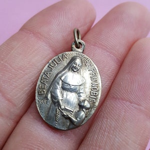 Religious French catholic silver medal pendant medaillon medallion holy charm of Beata Julia.