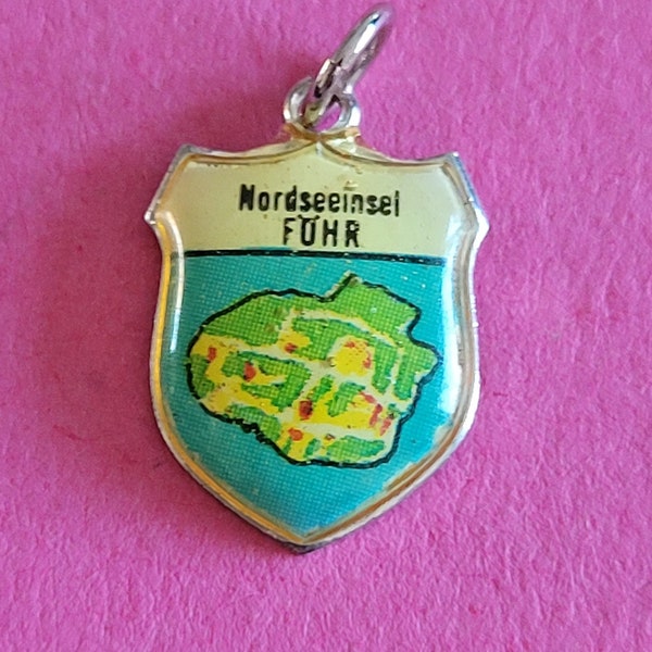Beautiful vintage silver plated enameled travel shield charm, memory charms tourist charm, Coat of Arms, charm of Nordseeinsel Föhr, Germany