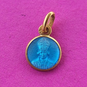 Beautiful religious antique French enameled goldplated medal pendant, holy charm, medaillon of Saint Martin - San Martin - Ste Martinus.