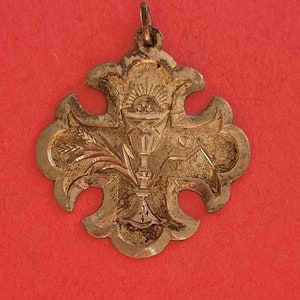 Engraved precious religious antique silver(MARKED) medal pendant medallion holy charm of the Holy Family, First Communion remembrance 1900.