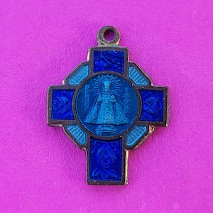 Rare religious antique enameled medal pendant medaillon cross crucifix holy charm of Infant Jesus of Prague.