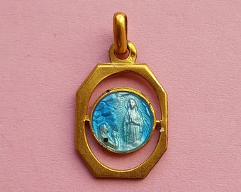 Religious antique gold plated/vermeil blue enameled medal pendant medaillon of Holy Mary and the cave of Lourdes with Saint Bernadette.