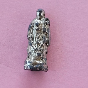 1.0&quot; Beautiful religious French antique silvered catholic pocket shrine relic relique with statue of Saint Hubert, St. Hubertus.