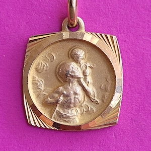 Beautiful antique French catholic gold plated vermeil medal pendant medaillon holy charm of Saint Christopher Christophorus traveller medal.