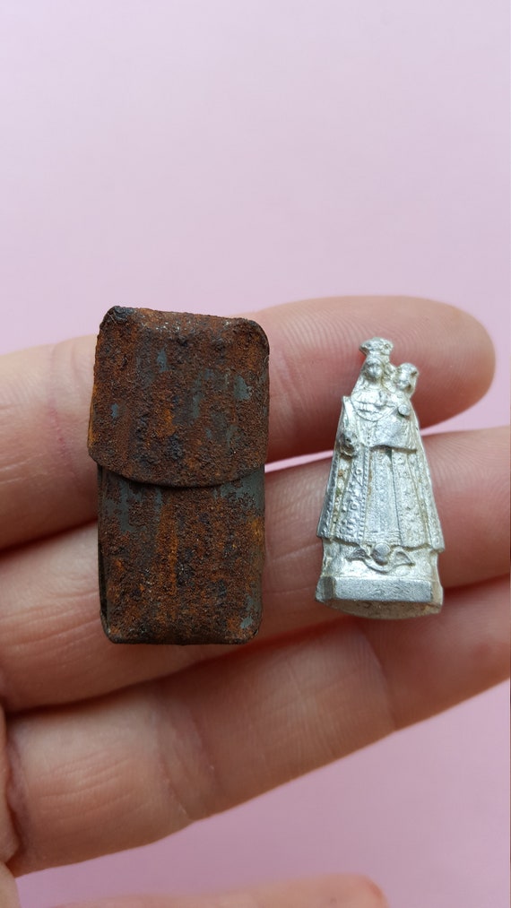 Religious antique German catholic pocket shrine w… - image 6