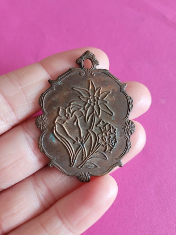 Beautiful big antique copper flower medal pendant 