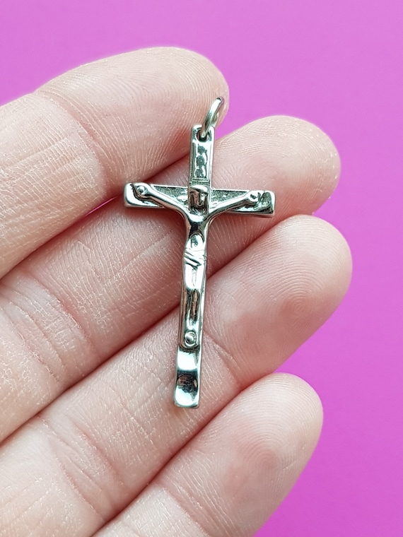 Religious Vintage Silver Plated Catholic Crucifix Pendant Holy