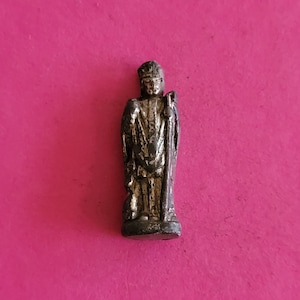 1.0" Very rare heavy religious French antique silvered catholic pocket shrine relic relique with statue of Saint Hubert, St. Hubertus.