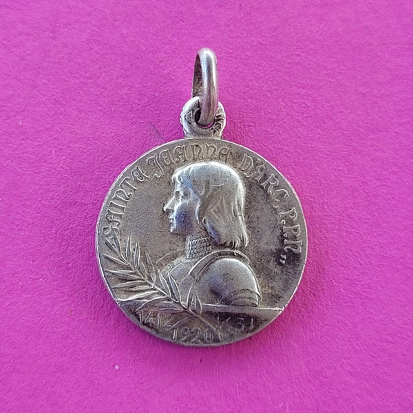 Bracelet Médaillon Jeanne D'Arc Tairac Vintage - Plaqué Or, Bon état