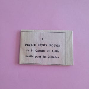 Reliquienschrein des heiligen Kartenschreins, ein gesegneter Schrein mit der Reliquie des Petite Croix rouge de St. Camille de Lellis, der eine Reliquie der 3. Klasse enthält.