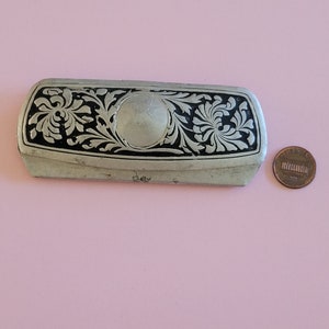 Museum old antique silvered glasses case with hinged lid, spectacles box, metal case, antique Eyewear, beautifully decorated with leaf motifs. image 6