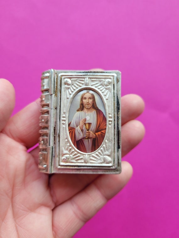 Vintage silver plated Catholic Rosary Case Miniat… - image 7