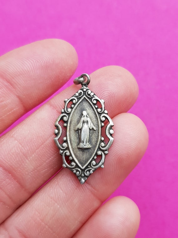Pendentif Religieux En Argent Avec Cadre Photo à L'intérieur - Occasion