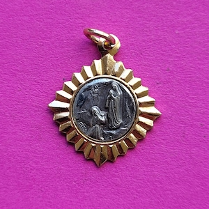 Religious vintage gold plated kitsch?  medal pendant medaillon medallion holy charm of Holy Mary our Lady, Virgin Mary of Lourdes.