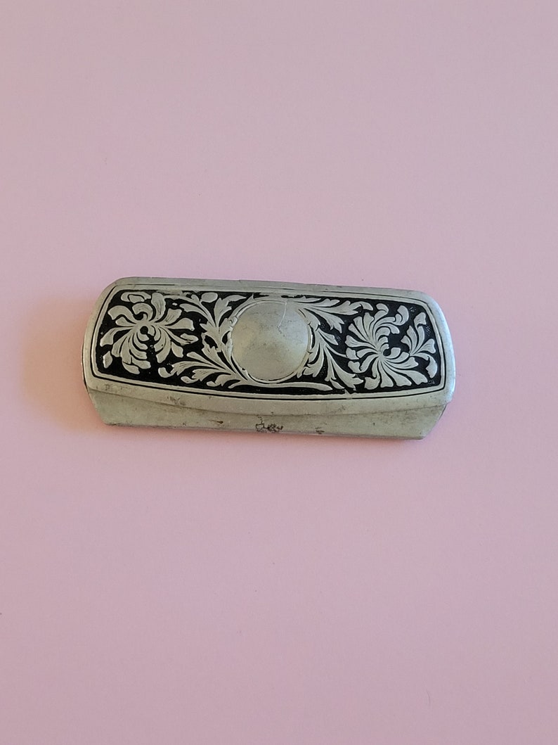 Museum old antique silvered glasses case with hinged lid, spectacles box, metal case, antique Eyewear, beautifully decorated with leaf motifs. image 3