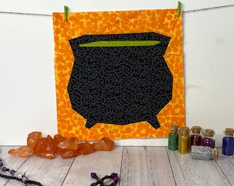 Cauldron Paper Pieced Quilt Pattern.