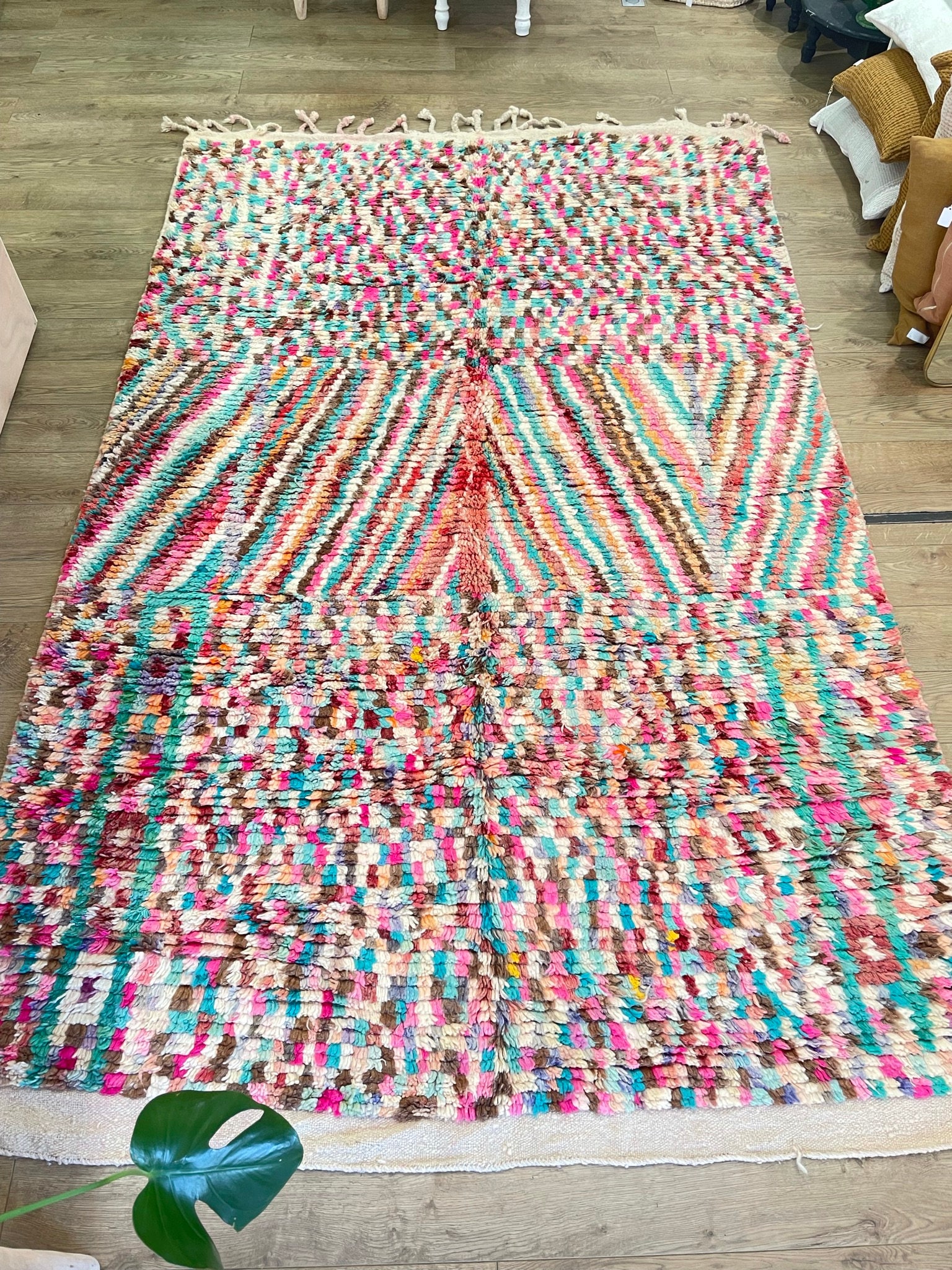 Tapis Berbère Ancien 274170 cm