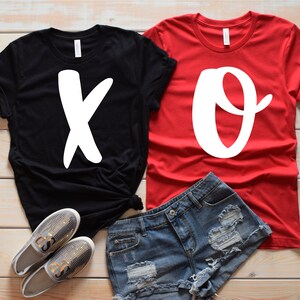 Camisas de pareja, Parejas X y O Camisas, Galentines Camisas de día, Regalo de parejas, Parejas San Valentín Camisas, Regalo para ella, Regalo para él, XO