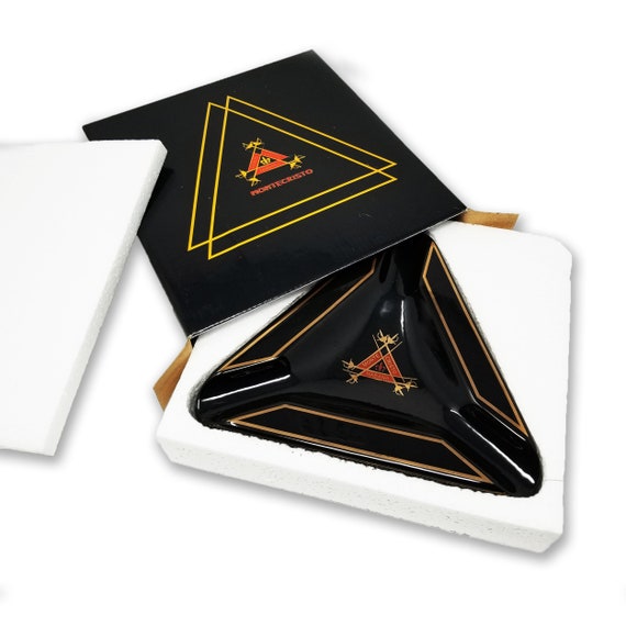 Stunning Balck/yellow Triangle Montecristo Cigar Ashtray - 3 Cigar