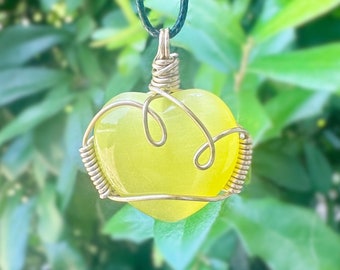 Cat's Eye Necklace (Yellow-Green)